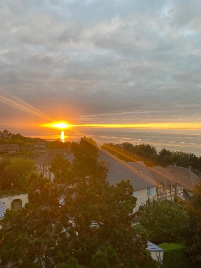 Ferienwohnung La Perle Marine Trouville-sur-Mer Exterior foto